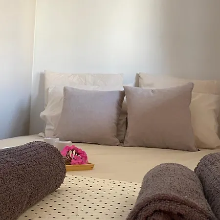 West Comfort Apartment *