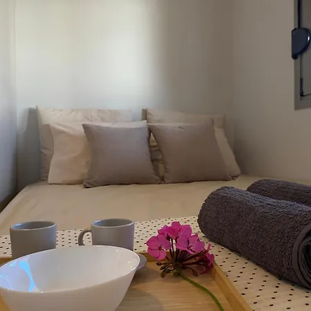 West Comfort Apartment Athens