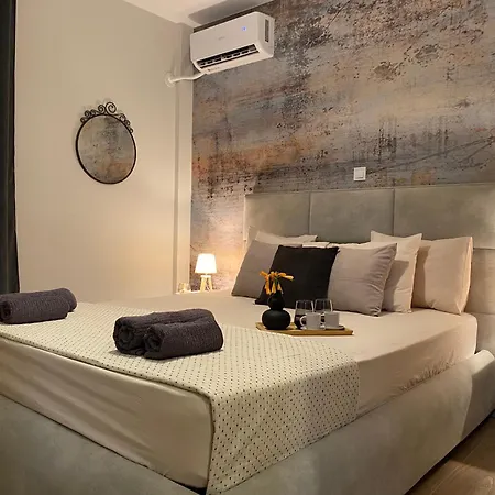 West Comfort Apartment Athens